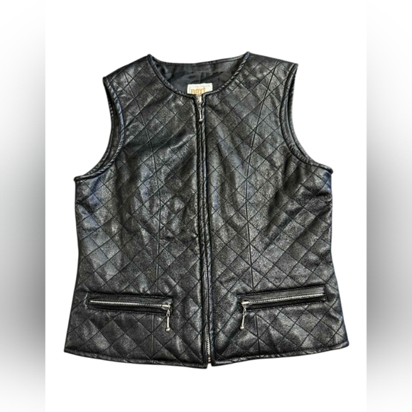 Next Issue Pleather Vest Black Size Small EUC - Picture 6 of 9
